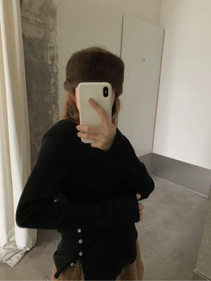 // 超顯瘦直坑紋側開鈕TEE