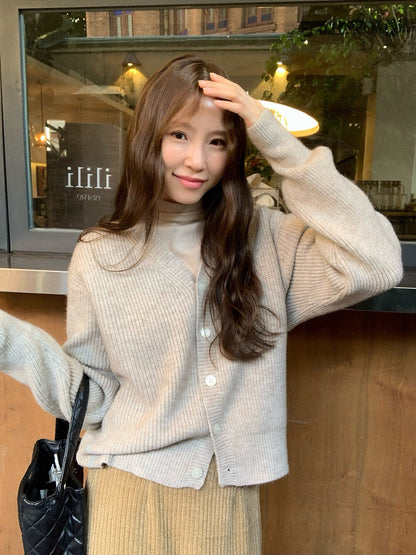 // 超soft V領8色直紋CD