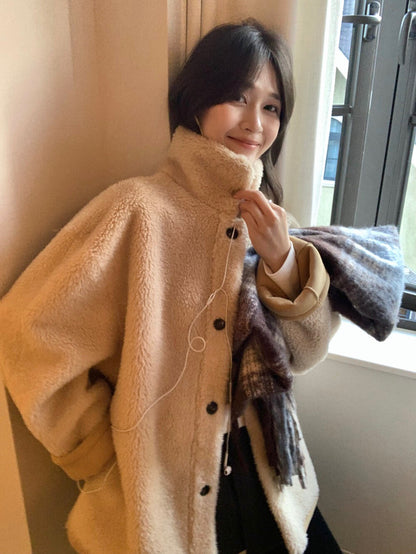 // 可雙面穿皮毛一體翻領中長外套