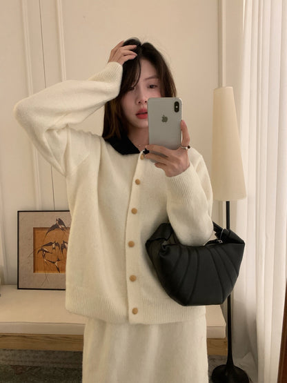 // 撞色領特別鈕扣開胸上衣+裙子套裝