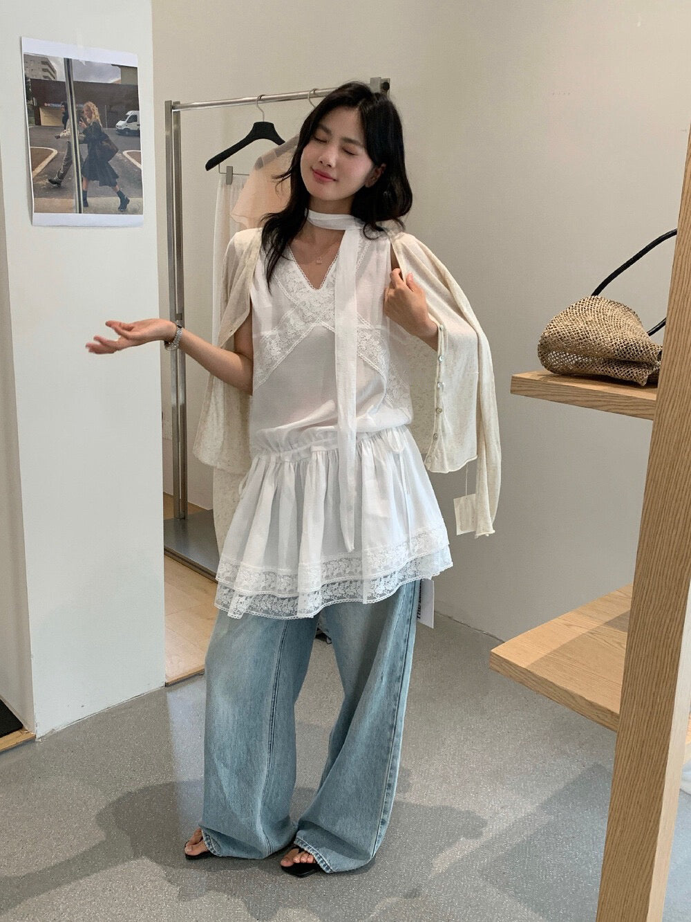 // 浪漫lace邊可束腰長款背心