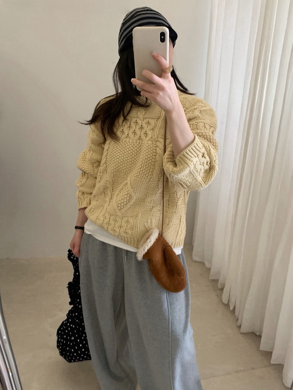 // 超美麻花織紋圓領套頭毛衣