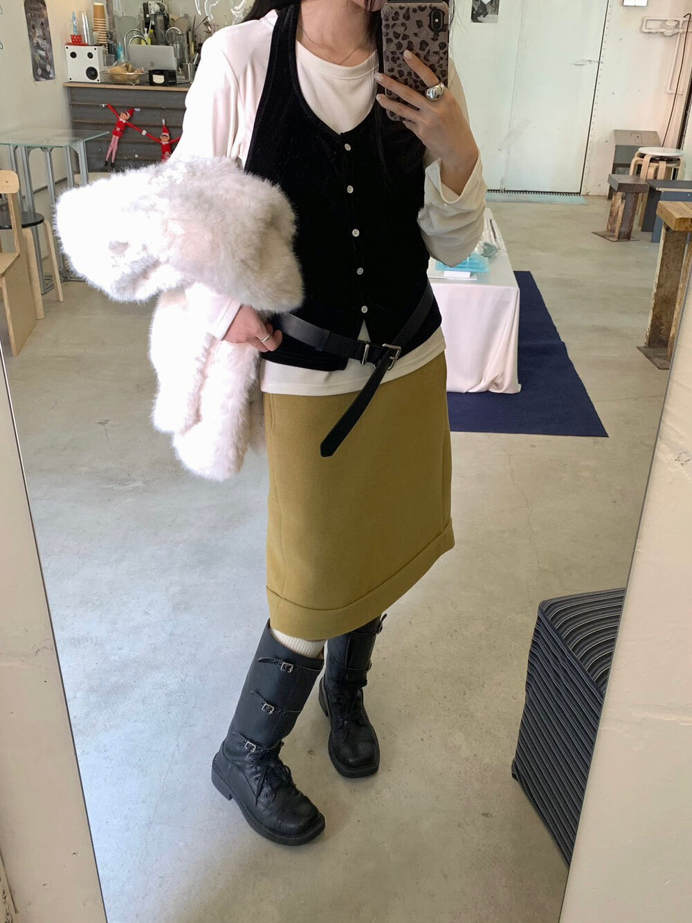 // 超美絲絨掛頸背心+打底上衣套裝