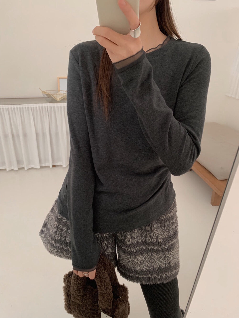 // 5%羊毛拼lace邊超舒服彈性打底上衣