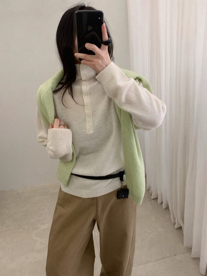 // 100%綿羊毛可立領半鈕扣NT