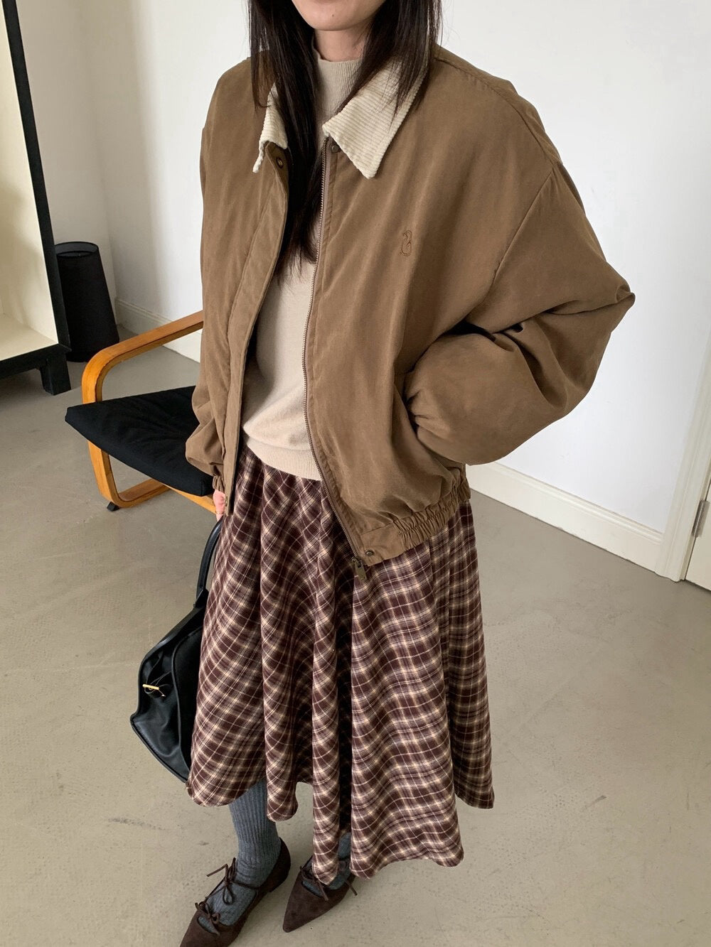 // 可愛小刺繡拼燈芯絨領夾棉外套