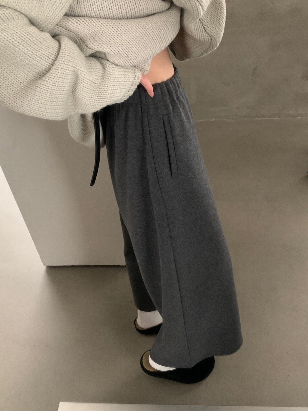 // 超軟糯後口袋羊毛糯米褲