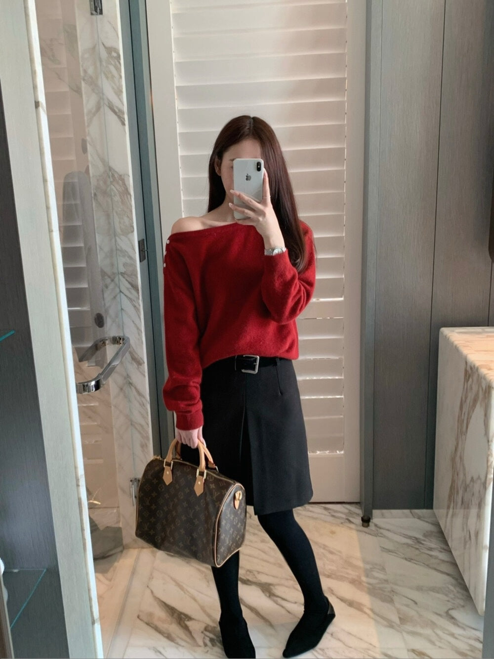 // 50%alpaca鈕扣設計斜領露肩NT