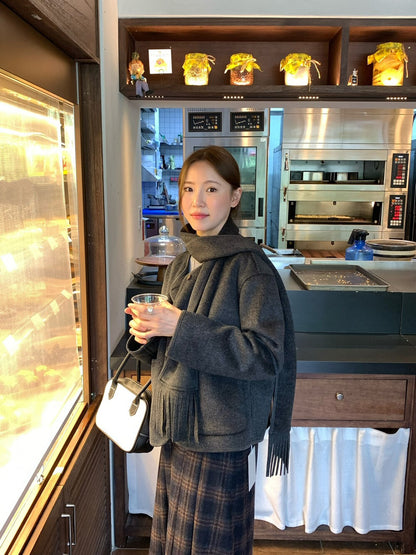 // 超韓雙口袋雙面毛呢圓領外套(連頸巾)