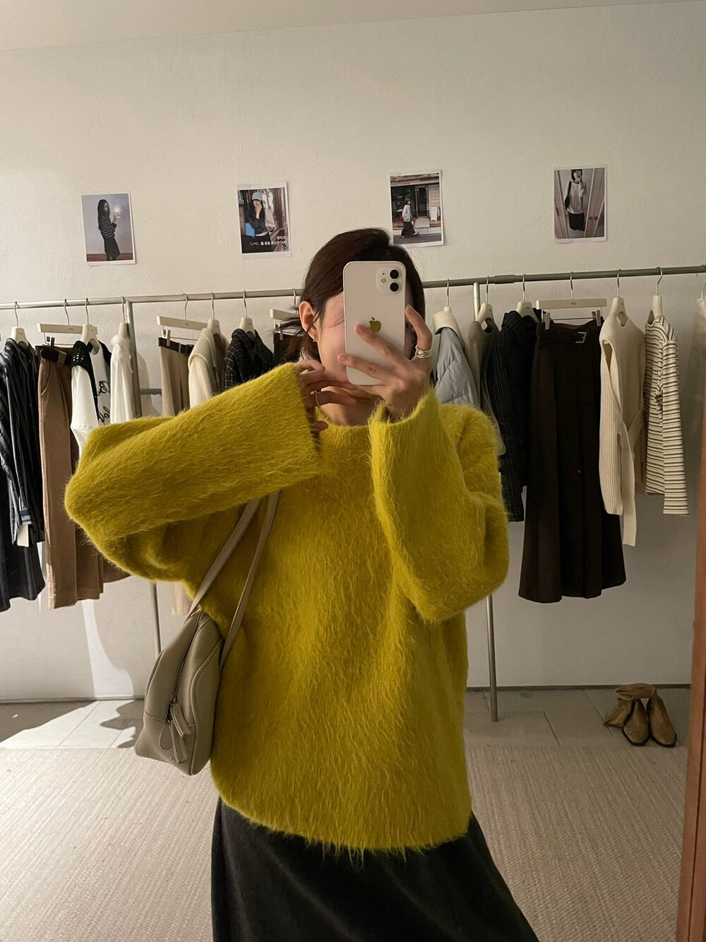 // 軟糯質感拉絨圓領寬鬆毛衣