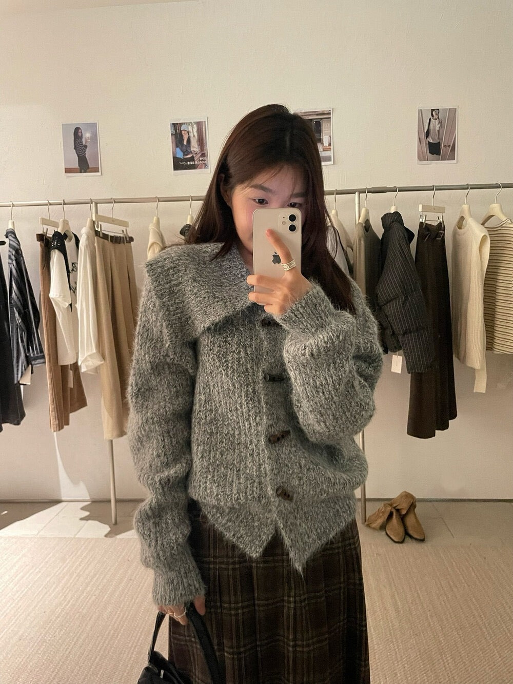 // 慵懶復古大翻領軟糯牛角鈕CD