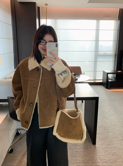 // 超軟皮毛一體麂皮翻領外套(連袋仔)