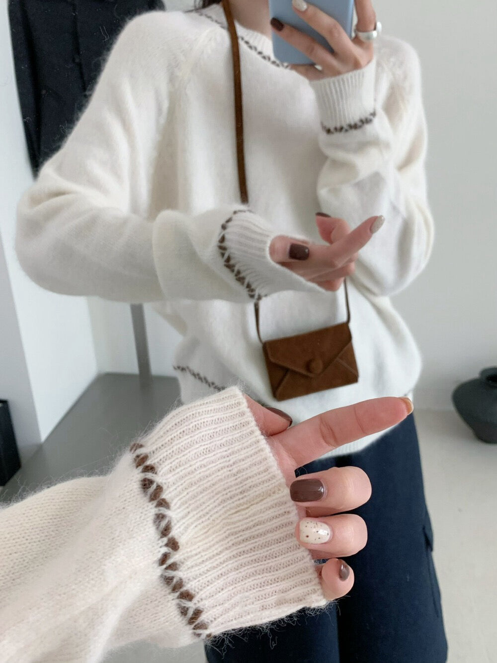 // 撞色穿插邊設計12%兔毛NT