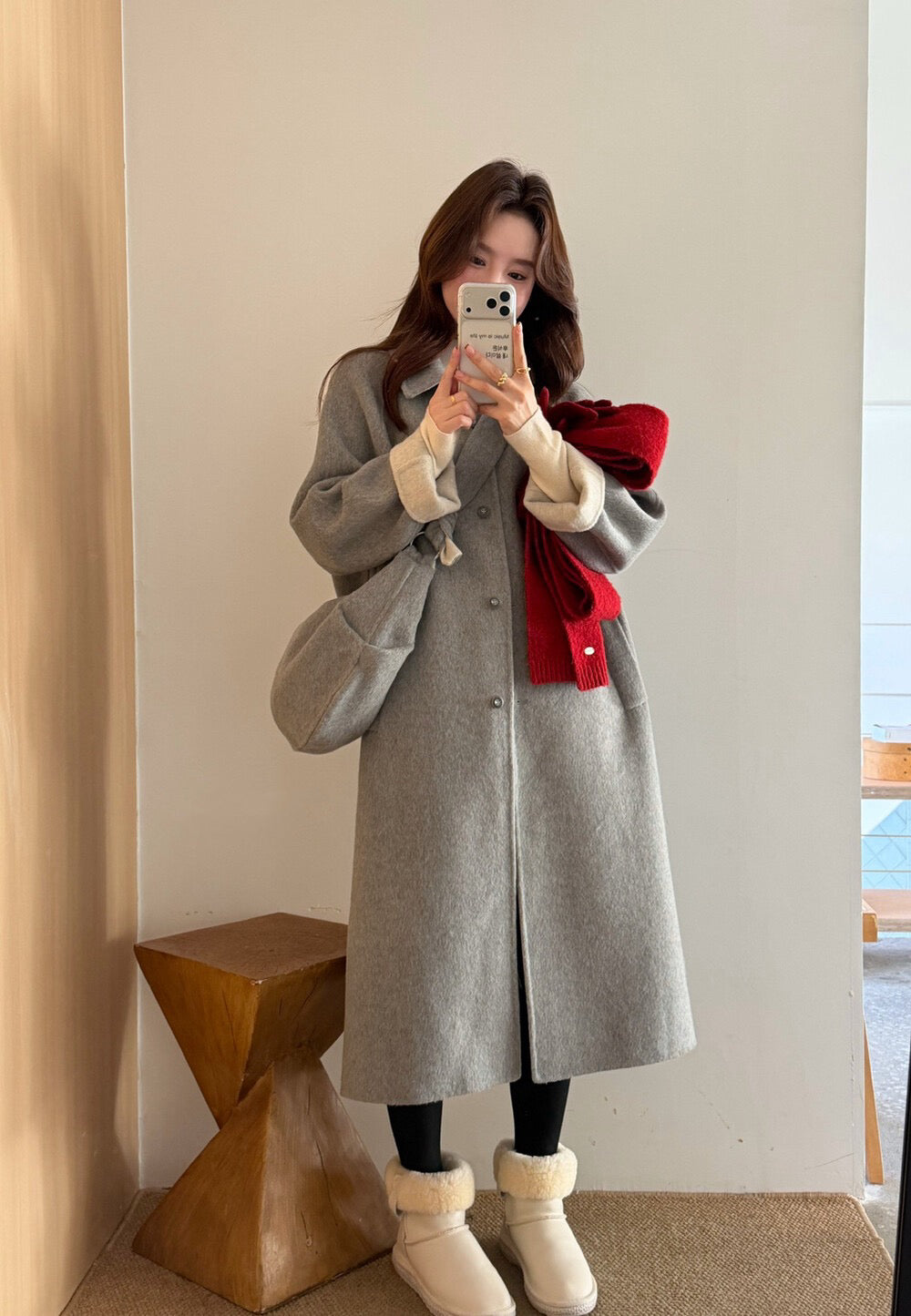 // 100%羊毛簡約翻領長款手工外套(連斜背包)