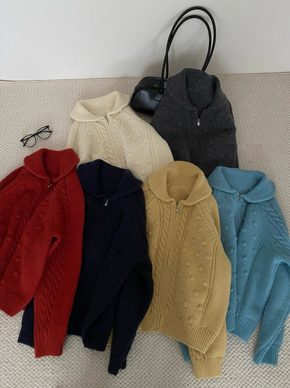 // 立體點點麻花圓翻領拉鍊CD