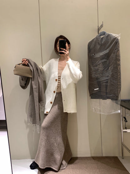 // 慵懶風V領寬鬆款CD