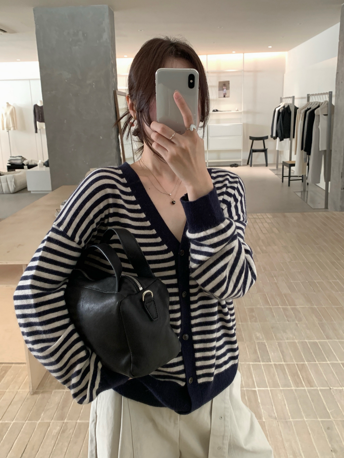 // 超軟糯兔絨間條CD