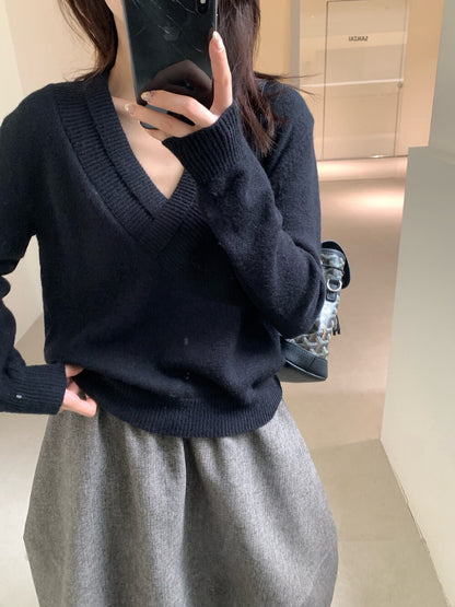 // 特別領口設計V領NT