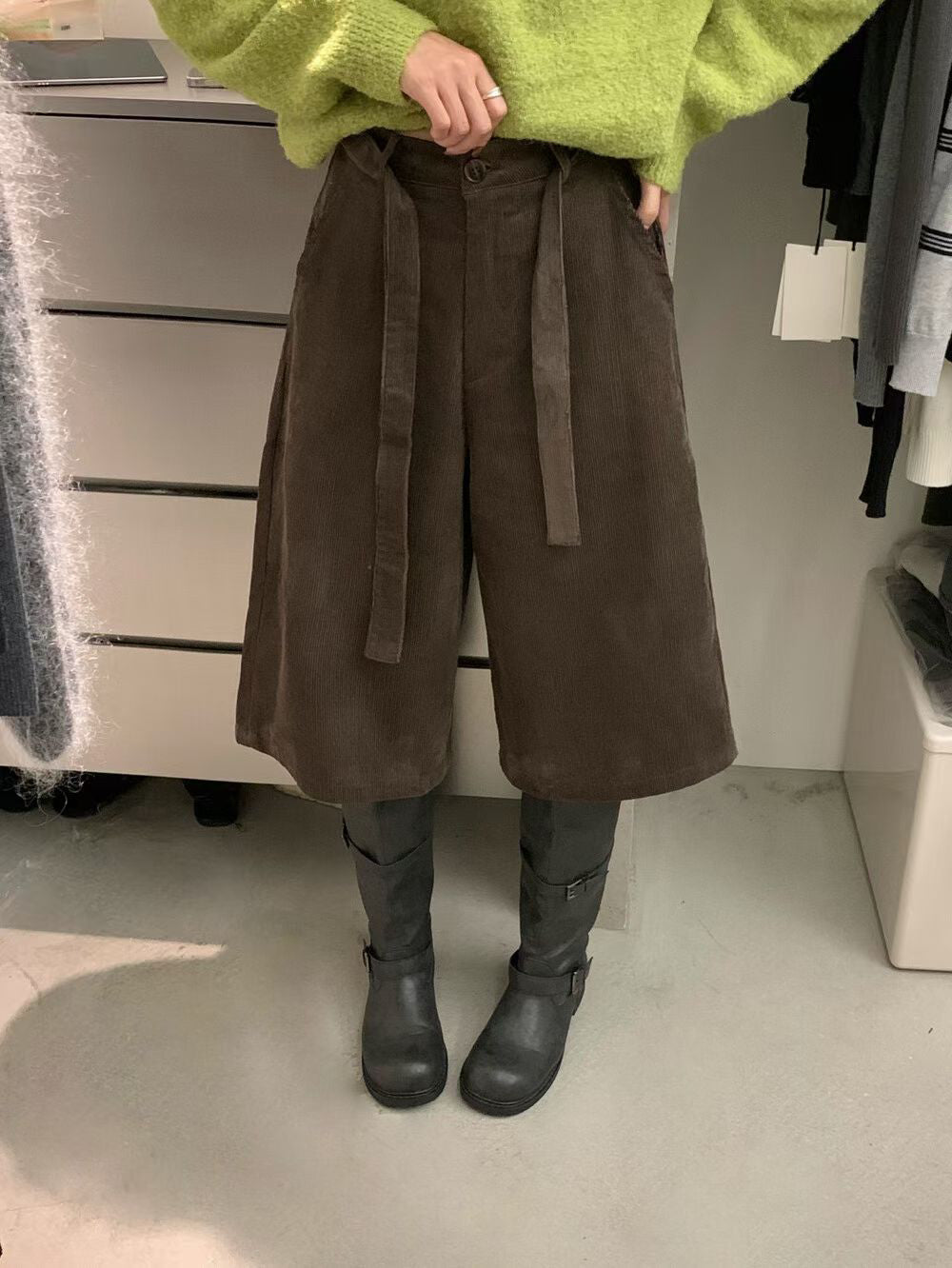 // 五分帥氣連腰帶燈芯絨褲