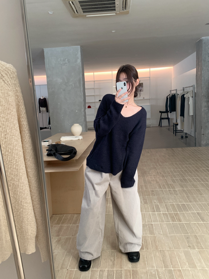 // 柔軟親膚馬海毛11色v領NT