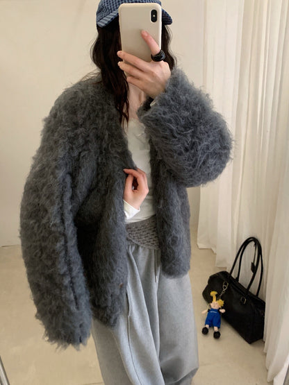 // 造型感圈圈毛拉絨V領外套