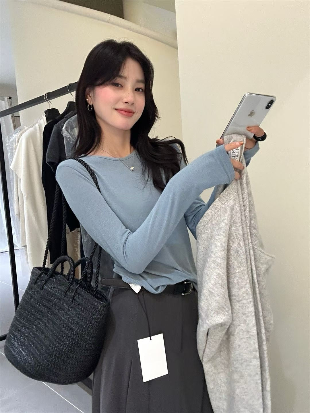 // 超親膚羊絨感多色TEE