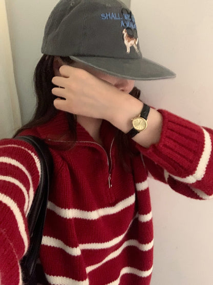 // 經典款半拉鍊間條毛衣