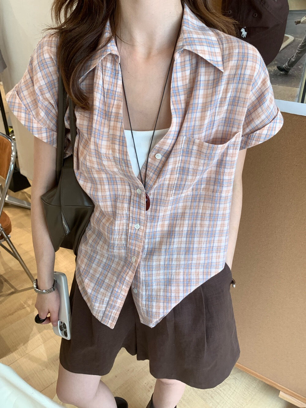 // 復古感拼色格紋恤衫