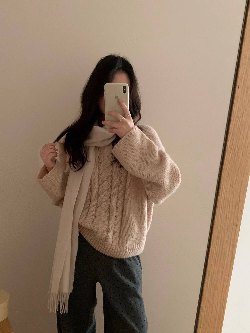 // 15%羊毛扭紋麻花寬鬆款毛衣