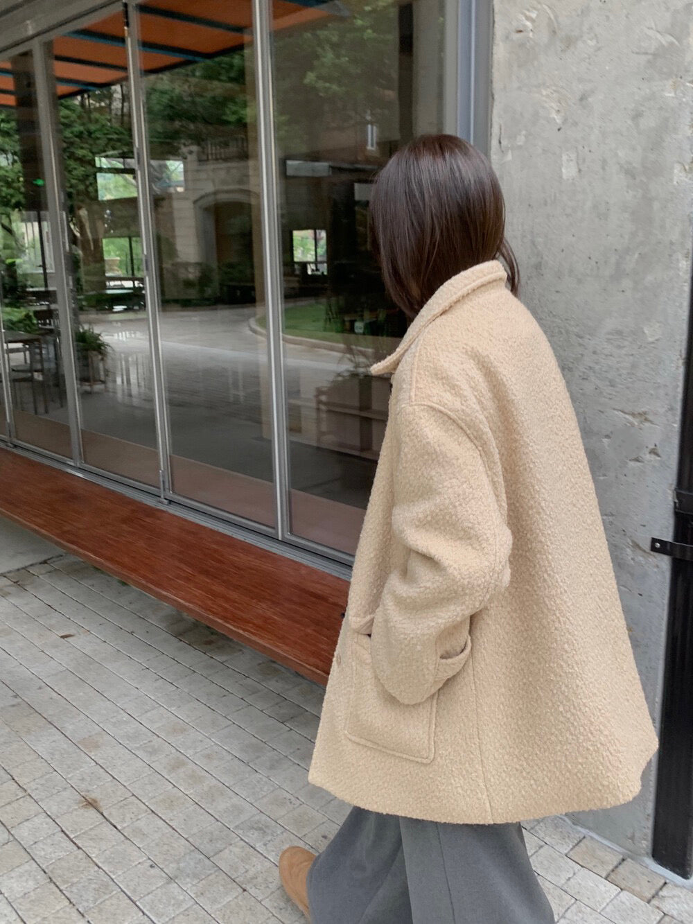 // 70%羊毛簡約翻領中長外套