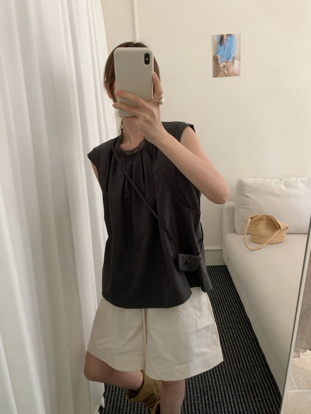 B38 / 連小腰包花邊領口棉感背心