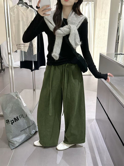 // 復古連腰帶燈芯絨褲