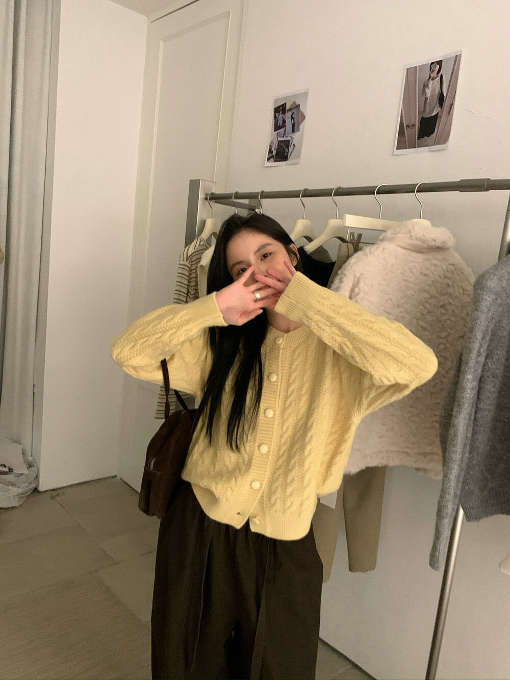 // 復古麻花包扣圓領CD