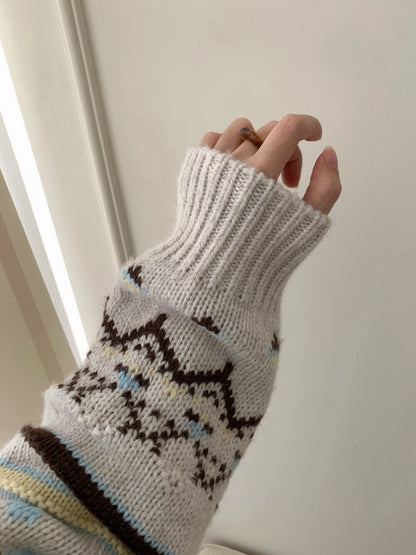 // 60%綿羊毛復古花紋綁帶翻領毛衣