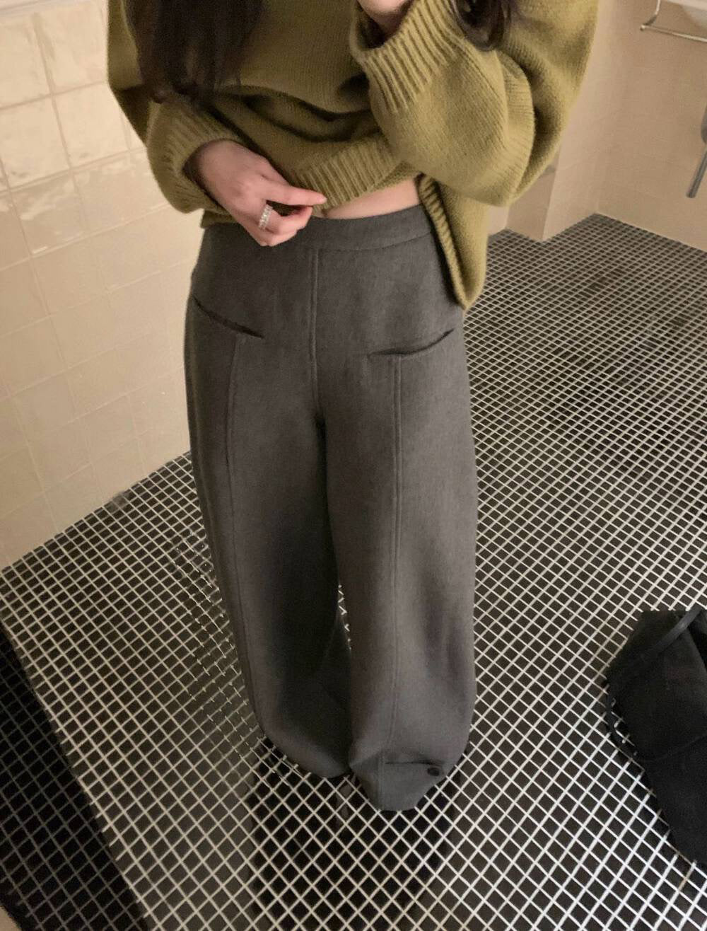 // 50%羊毛設計感褲腳高腰褲