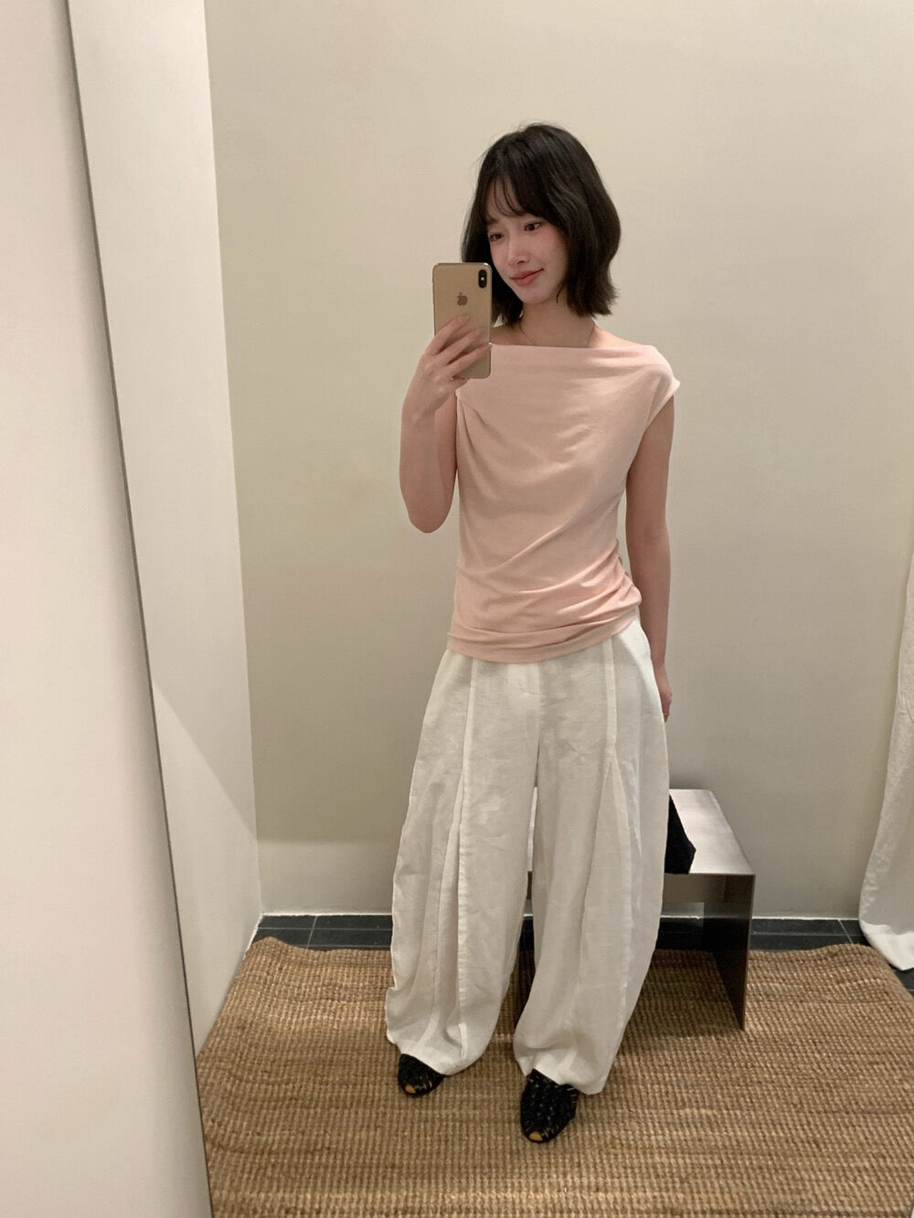 // lyocell天絲垂垂領打褶腰上衣