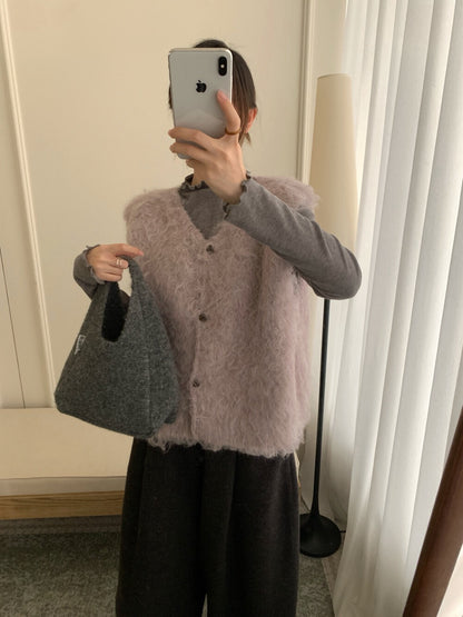 // 12%羊毛茸毛感V領排扣背心