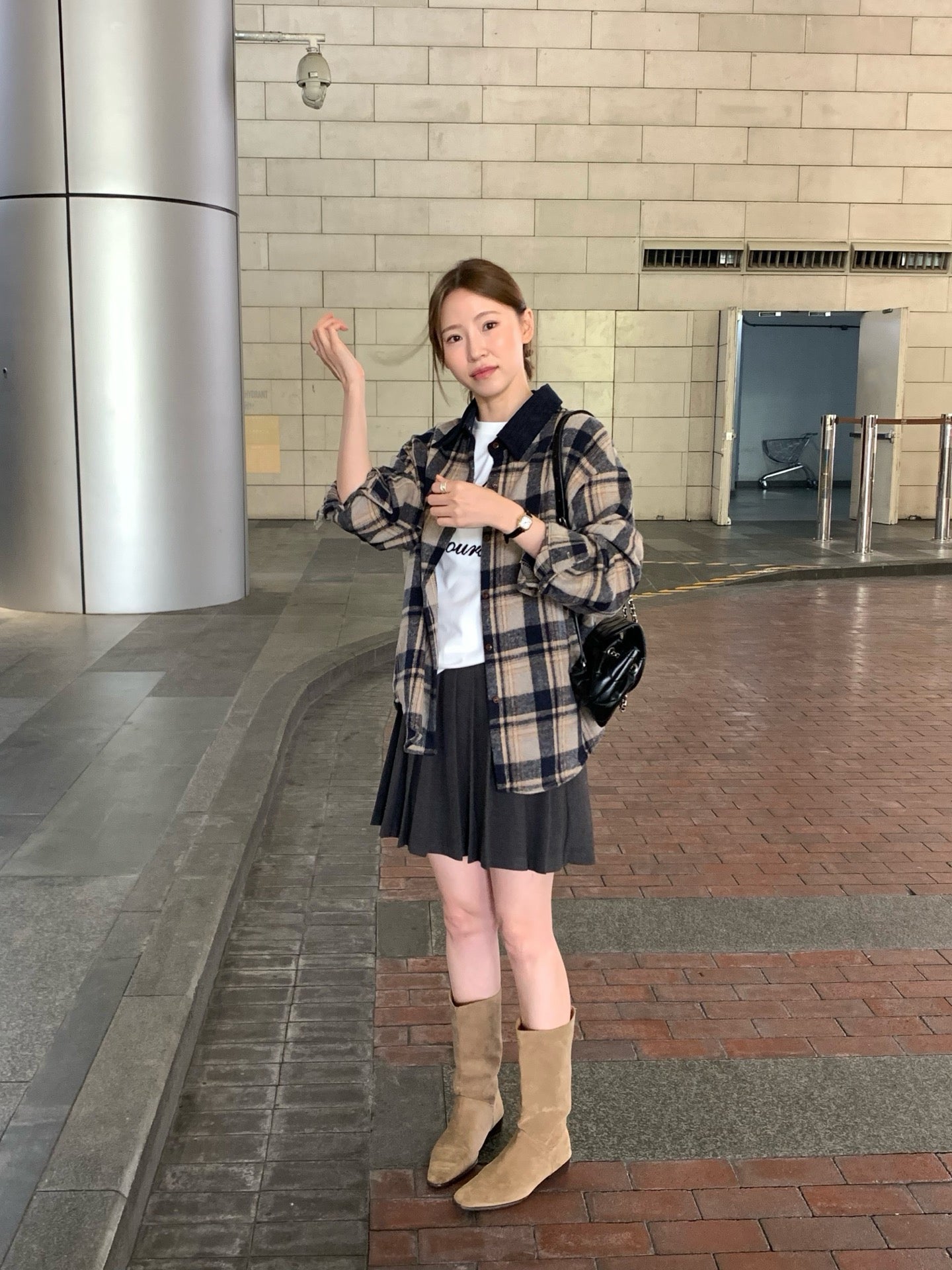 // 連腰帶毛呢料百褶短裙