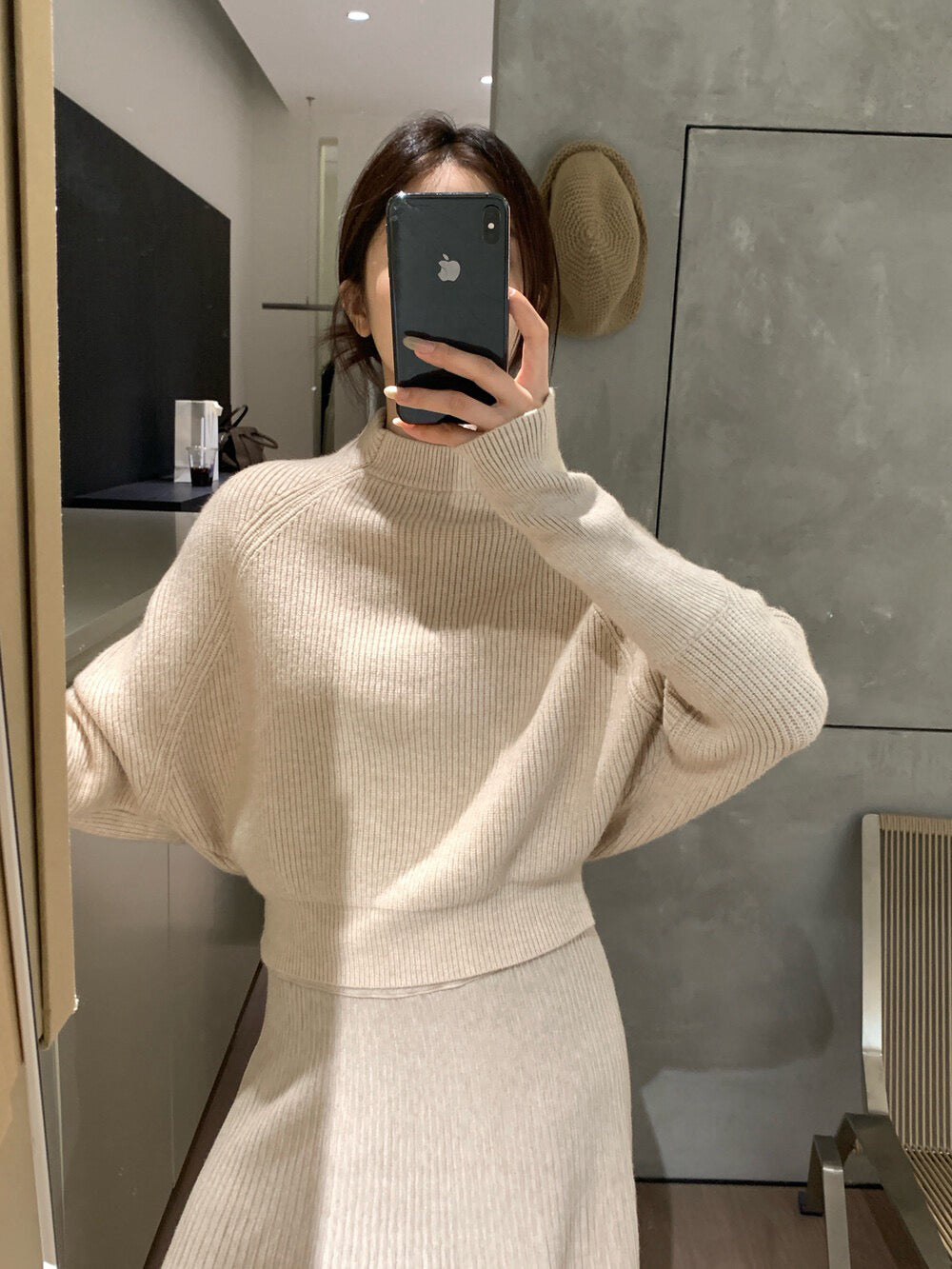 // 可前後穿小半領毛衣+褶褶針織裙套裝