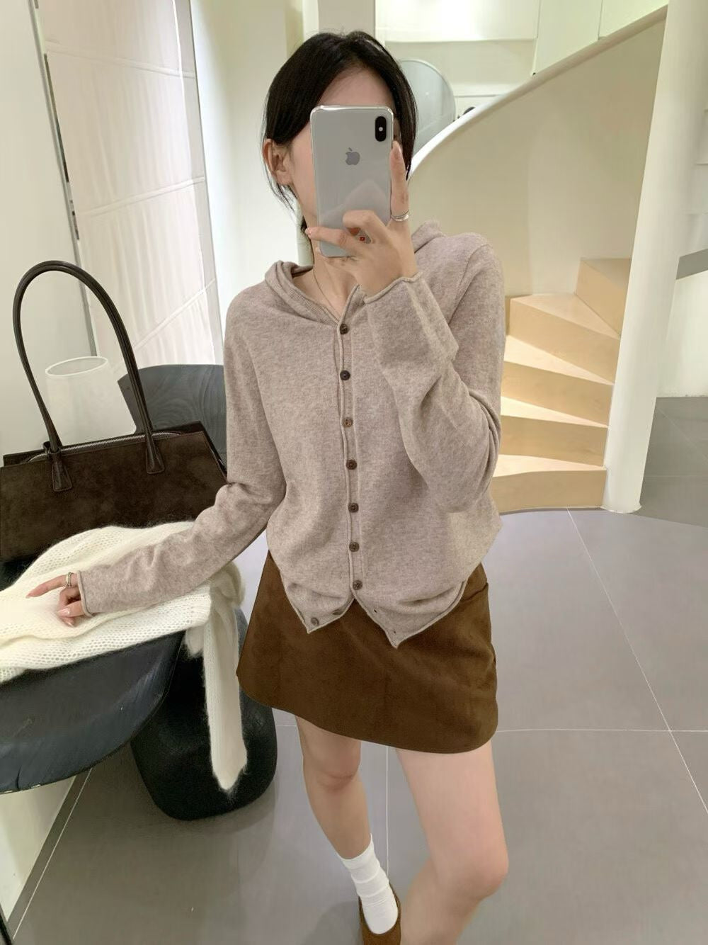 // 顏色美美的連帽薄針織外套