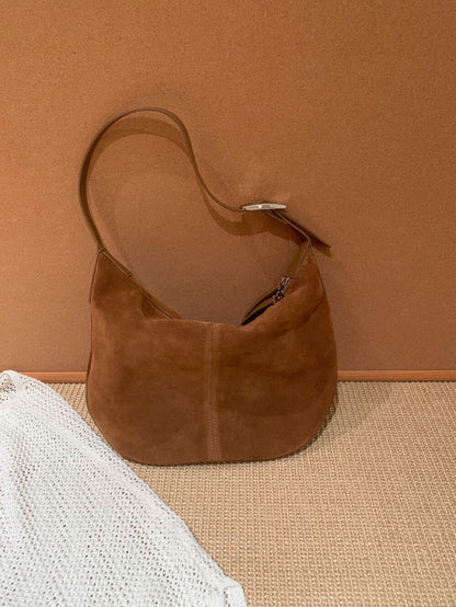 // 頭層牛皮麂皮絨hobo bag(肩帶可調)
