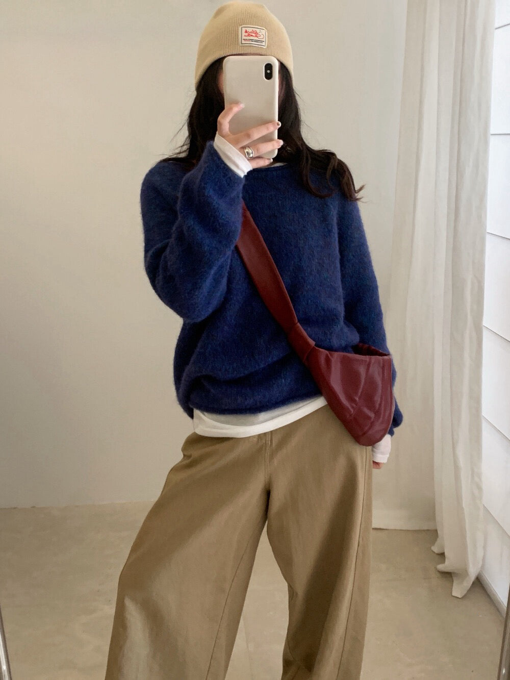 // 5%兔毛混針花線圓領卷邊毛衣