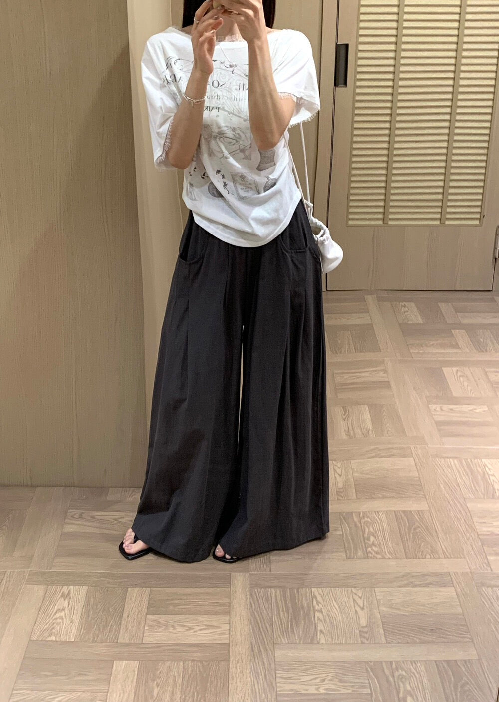 P26 / 100%棉質超顯瘦壓褶闊腳休閒褲