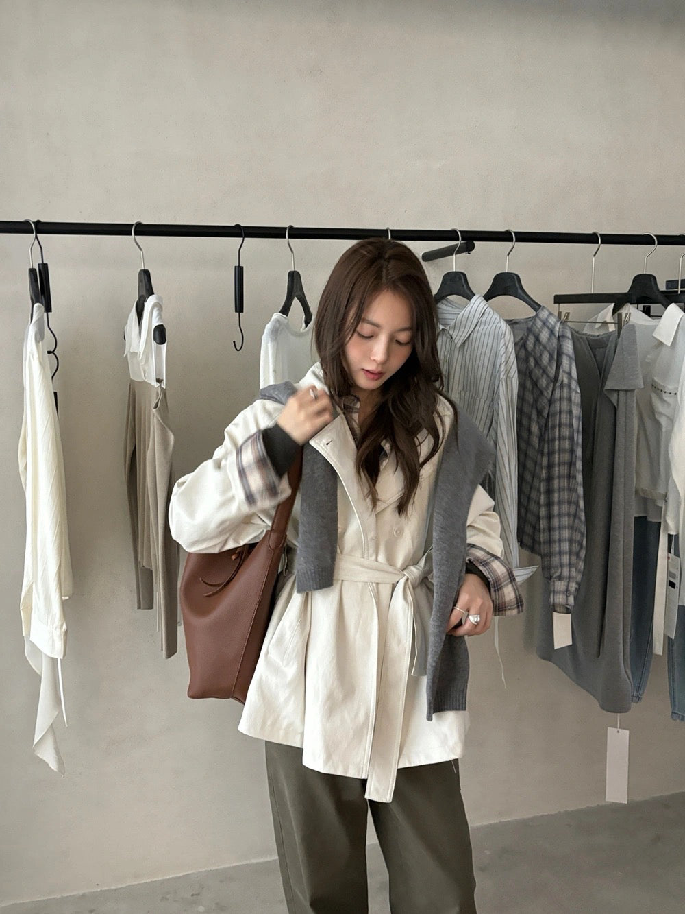 J30 / 質感雙排扣啞光彷皮trench coat外套