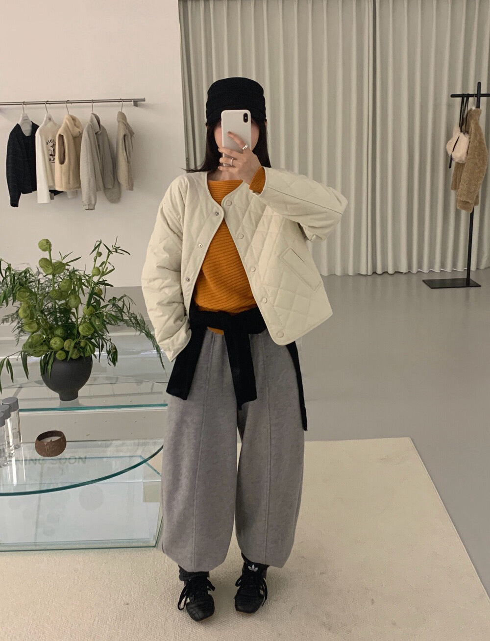 // 簡約菱格薄夾棉圓領外套