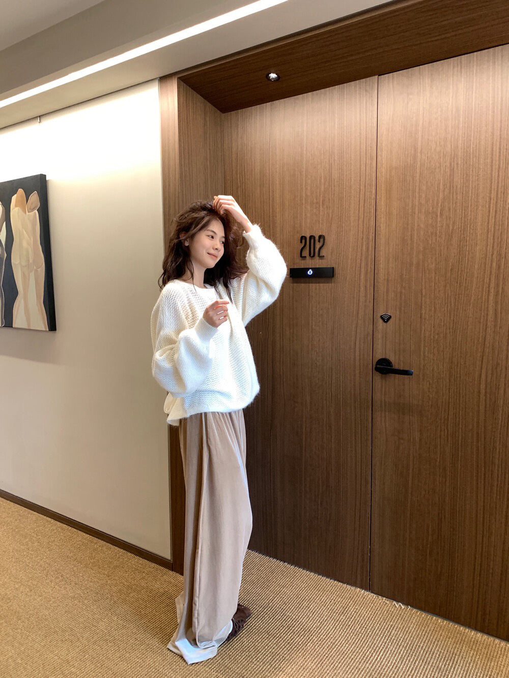 // 設計感後綁帶蝙蝠袖毛衣