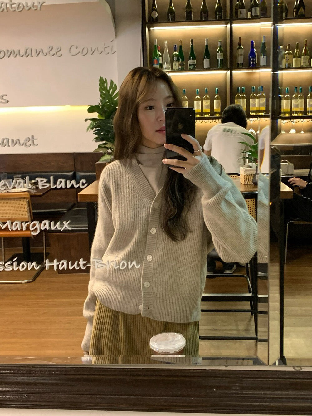 // 超soft V領8色直紋CD