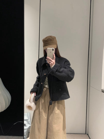 // 100%wool翻領雙口袋短款雙面手工羊毛外套(連頸繩掛飾)