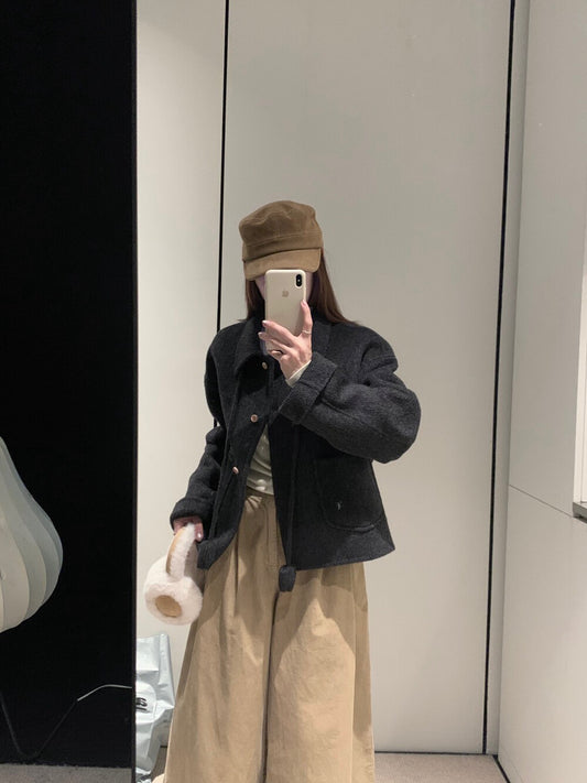 // 100%wool翻領雙口袋短款雙面手工羊毛外套(連頸繩掛飾)