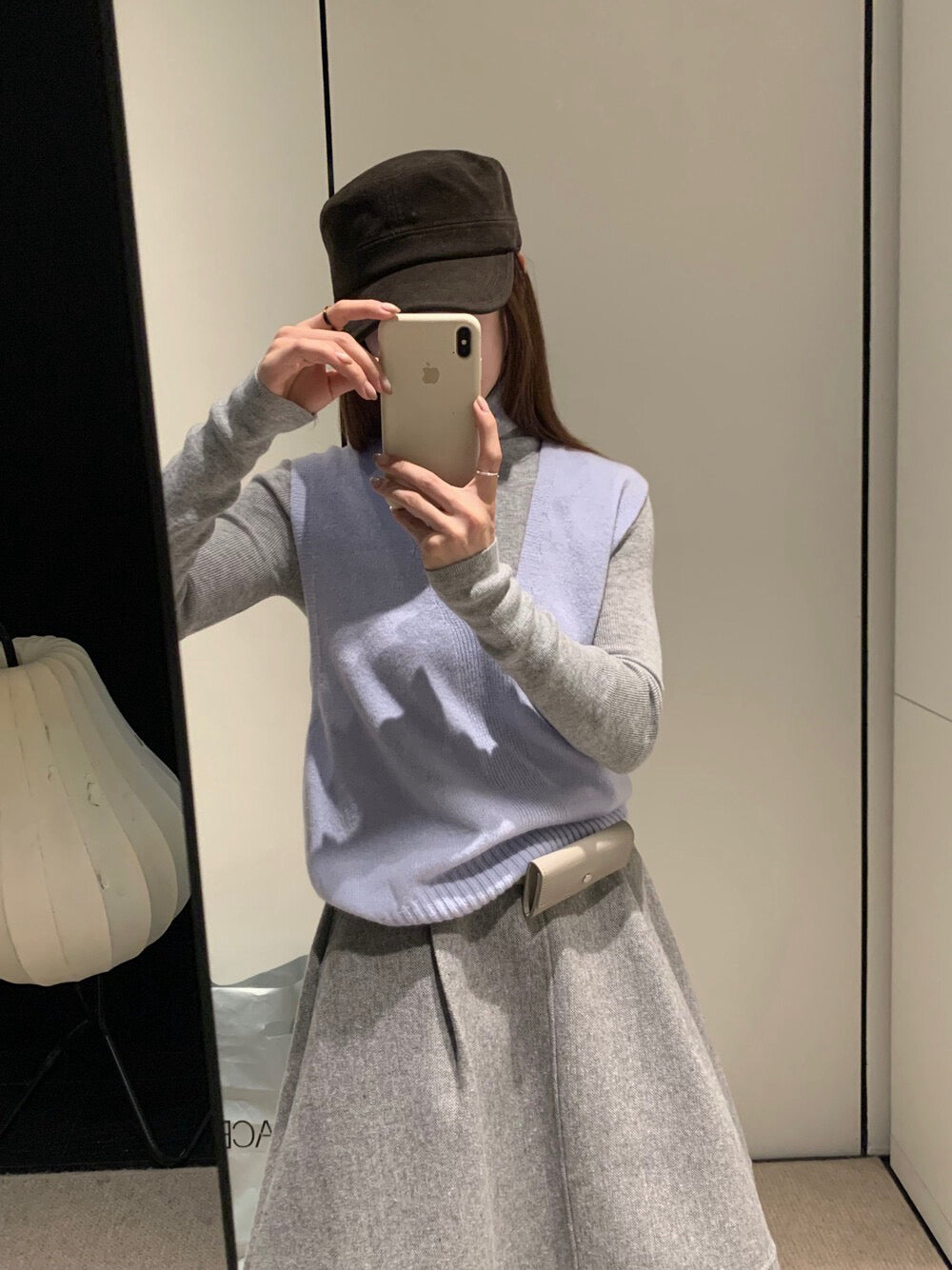 // 無縫一體疊穿必入深v 100%羊毛背心